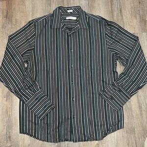 NWOT Calvin Kline men's striped long sleeves Collared bottom down Cotton shirt L